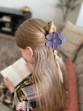 Load image into Gallery viewer, Woman and Girl&#39;s Hair Clips
