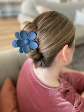 Load image into Gallery viewer, Woman and Girl&#39;s Hair Clips
